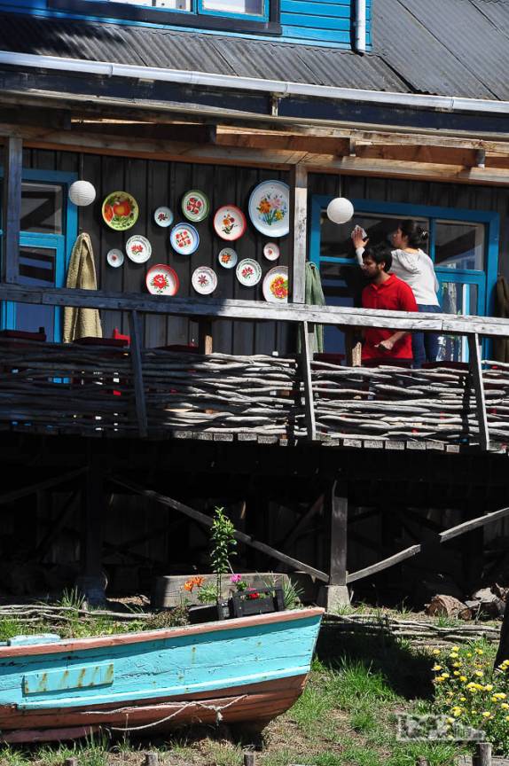 Varanda de restaurante de Castro, a capital e maior cidade da ilha de Chiloé, no sul do Chile